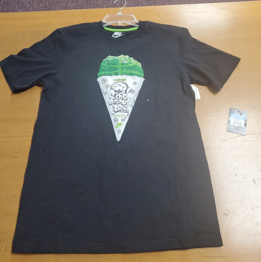 Nike size m